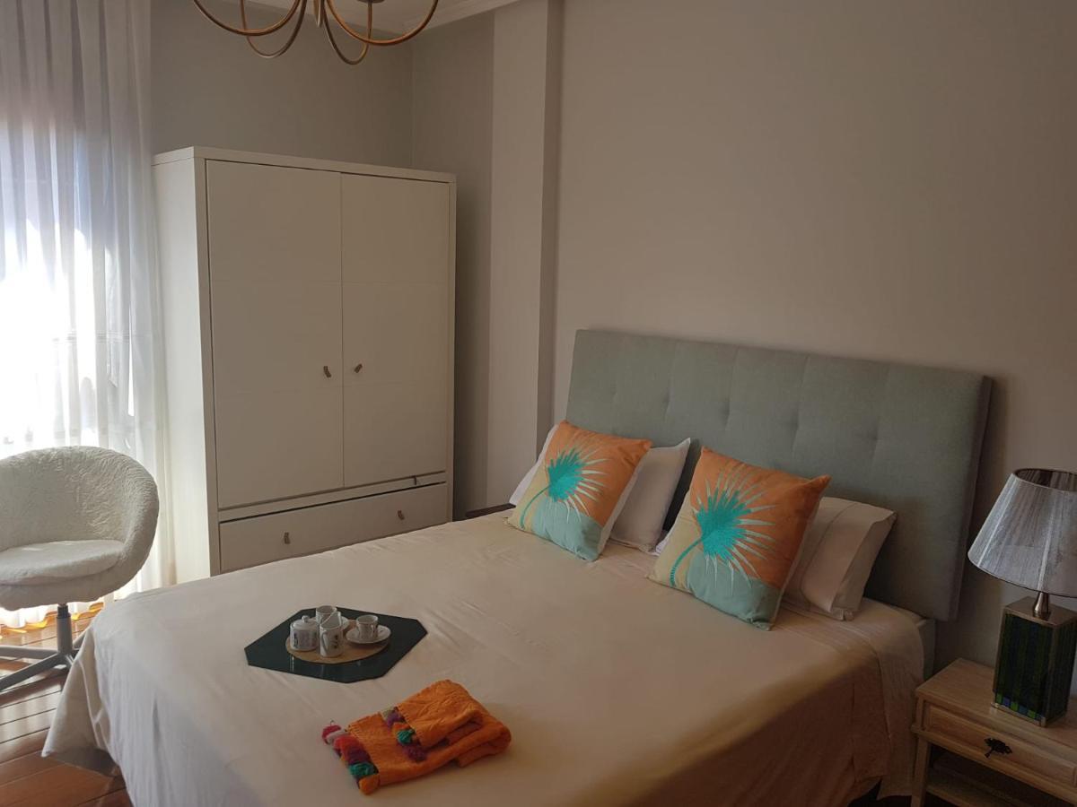 Apartamento En La Playa Con Parking Privado Getxo Exterior foto